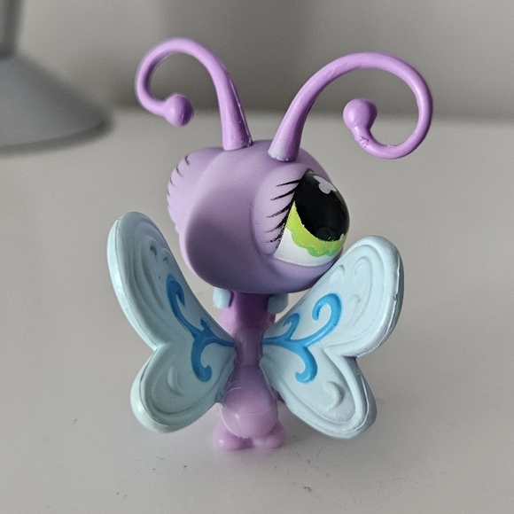 Littlest Pet Shop #478 & #497 Butterflies - Picture 4 of 11